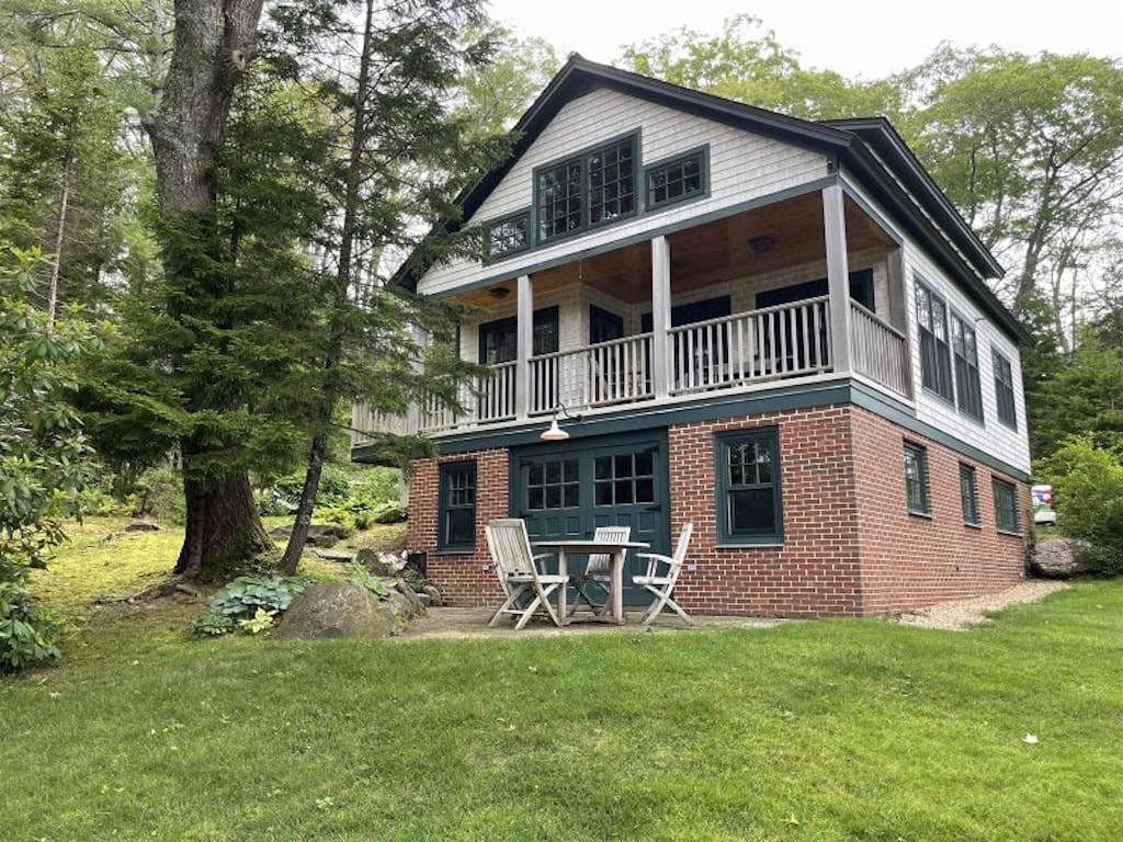 The Boathouse ocean view with 3BR, deck, and waterfront charm