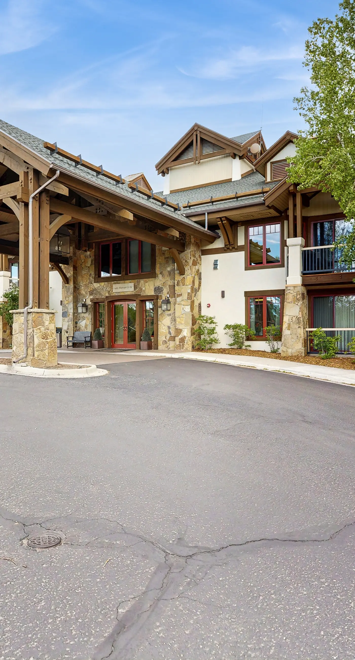 EagleRidge Lodge 204
