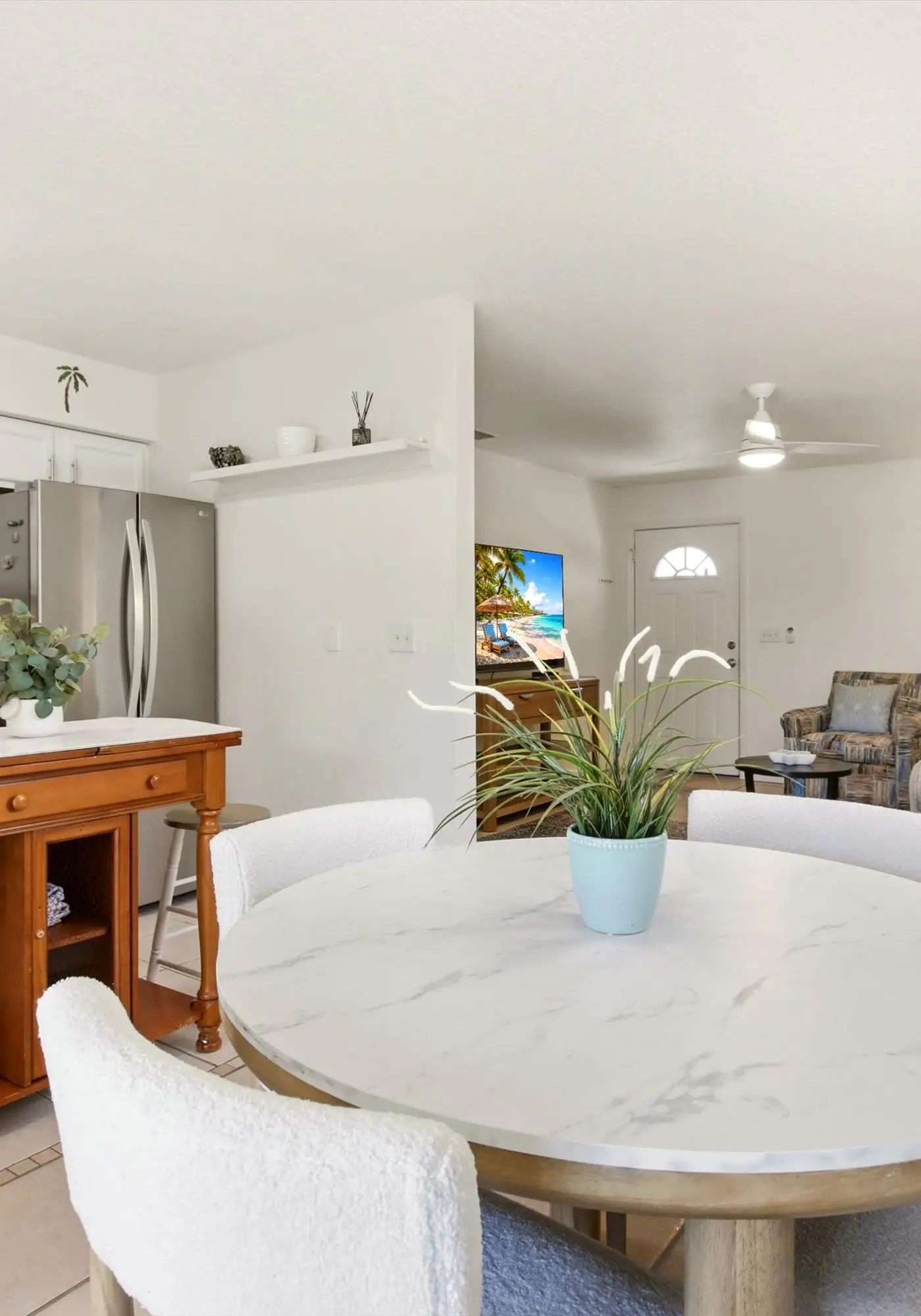 Cozy duplex, dog friendly & close to everything