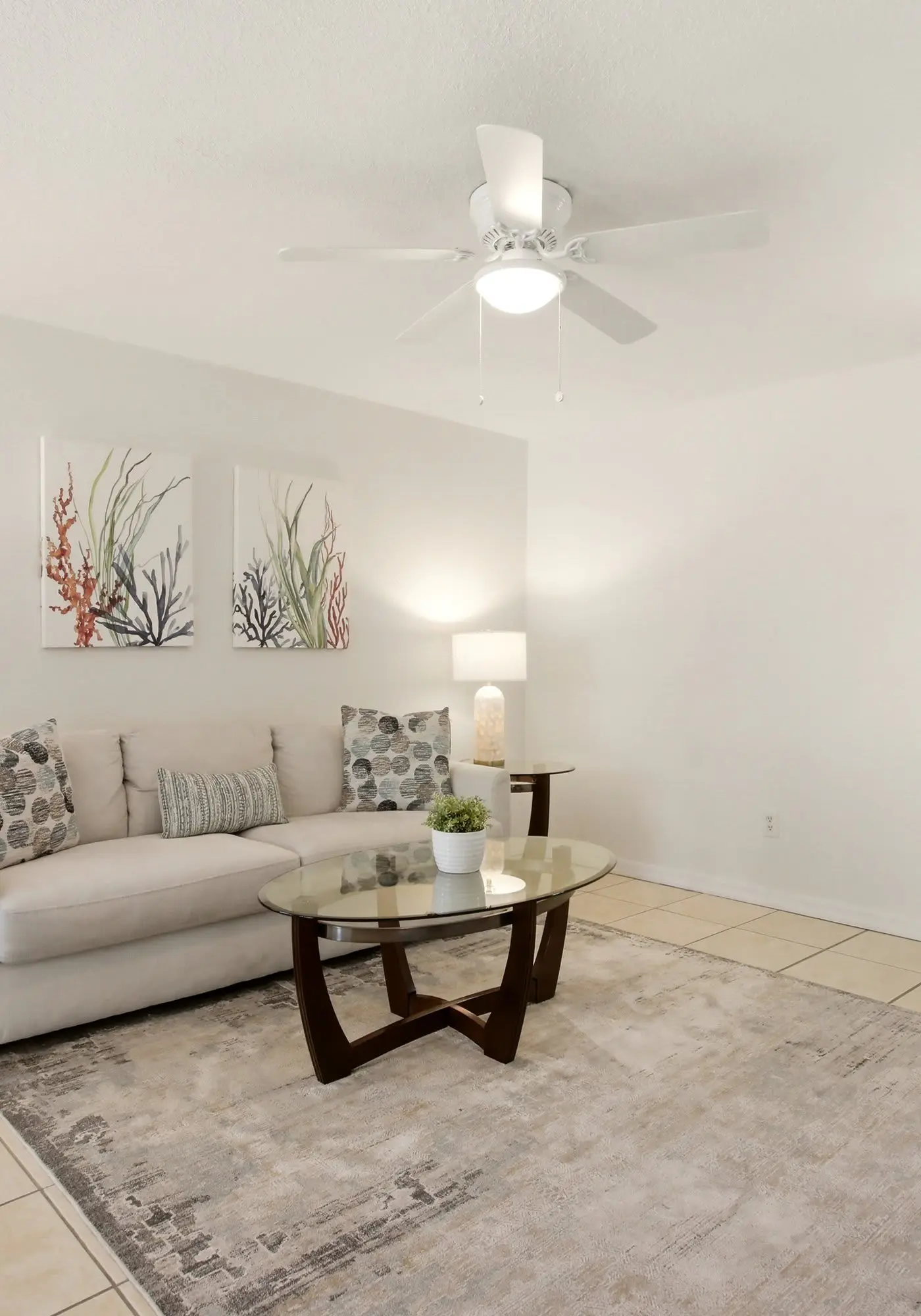 Gorgeous master unit w 2 full kitchens
