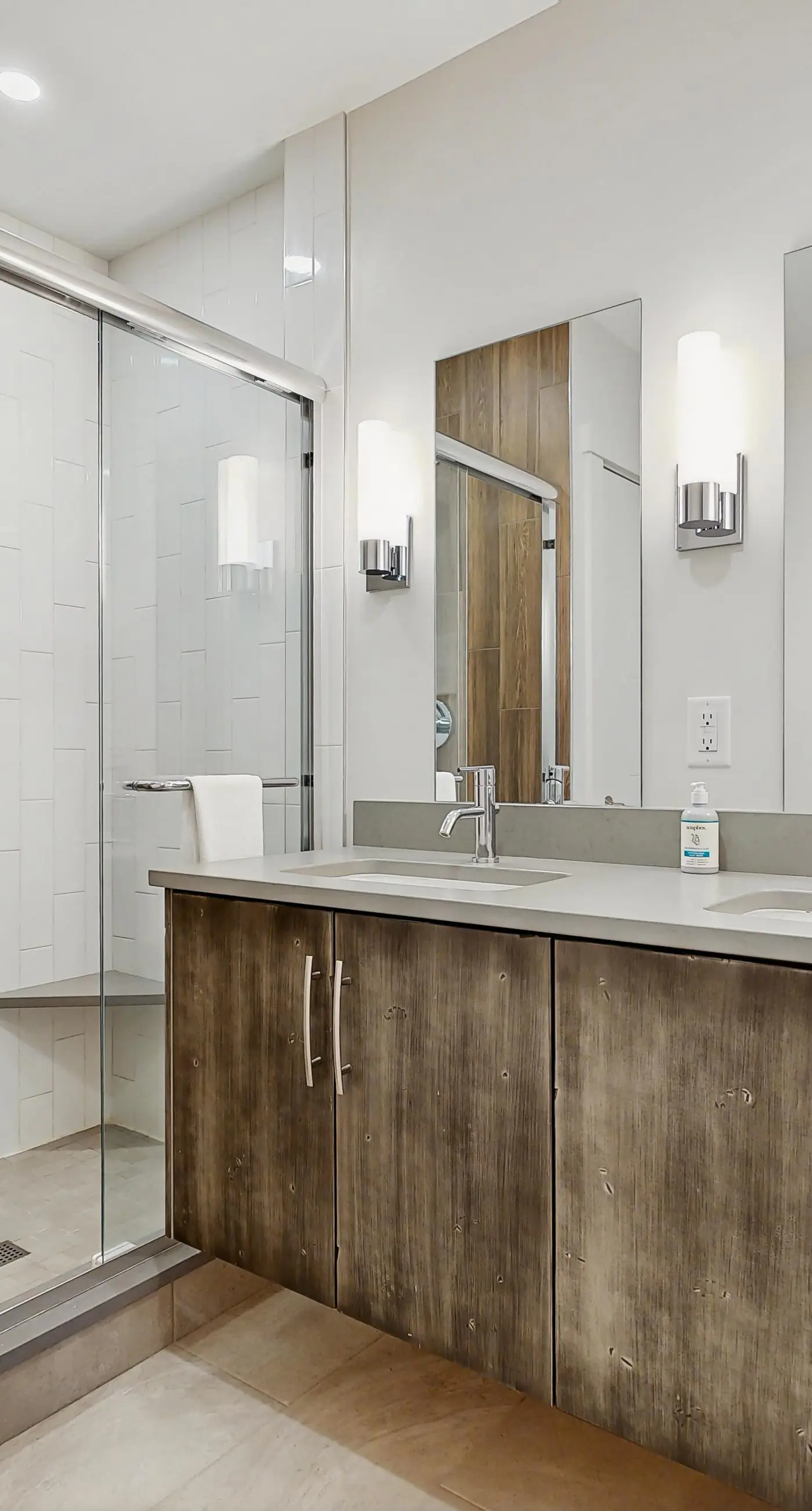 Luxe Retreat at O'Kemo's Southface Village