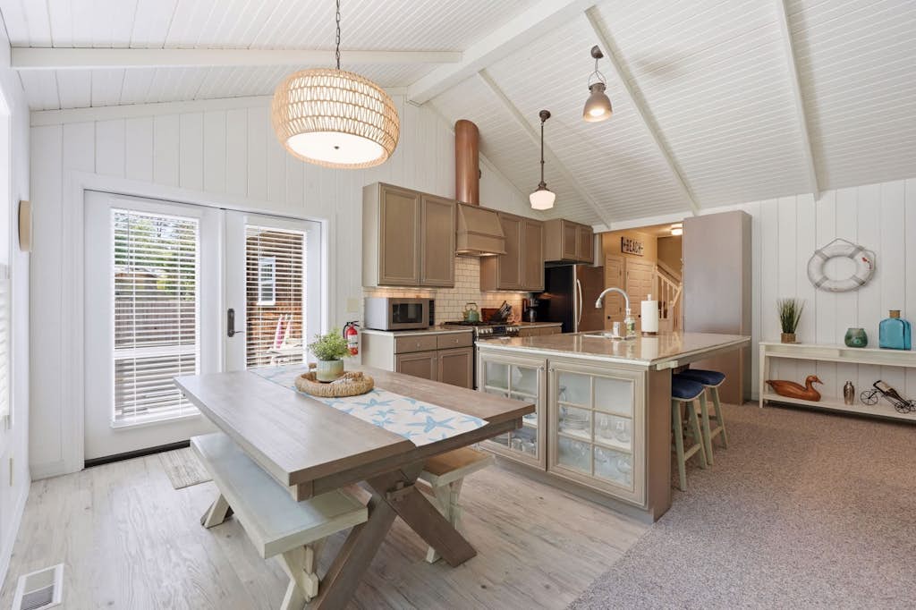 Seafoam Cottage