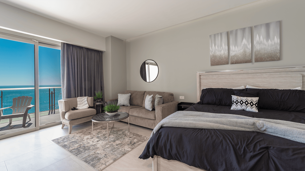 One 1507C: Sunset Paradise Ocean View