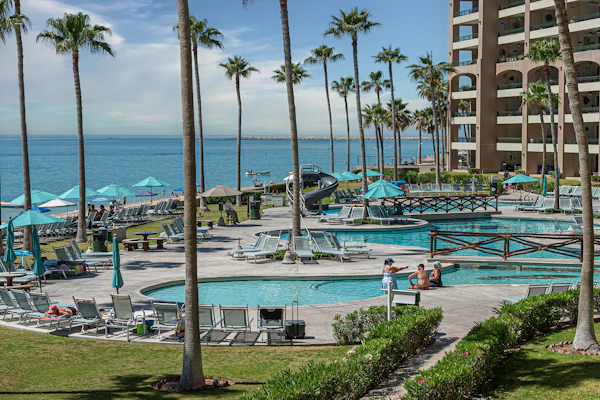 Sonoran Spa N-706 – Beautiful Beachfront Retreat with Panoramic Ocean Views