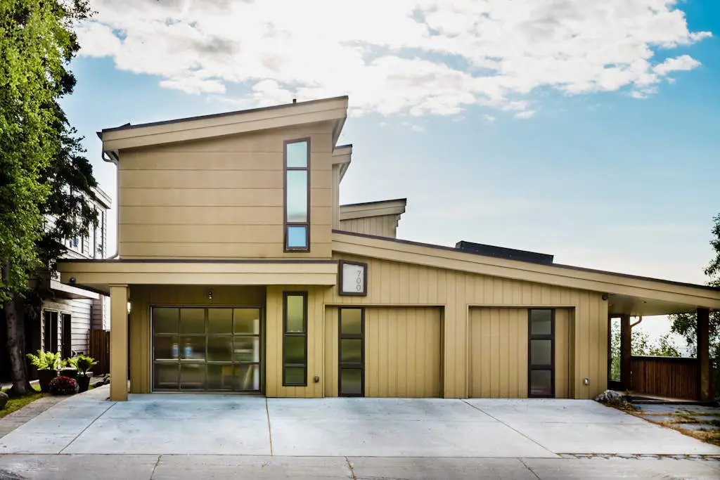 Bootlegger's Luxury Bungalow