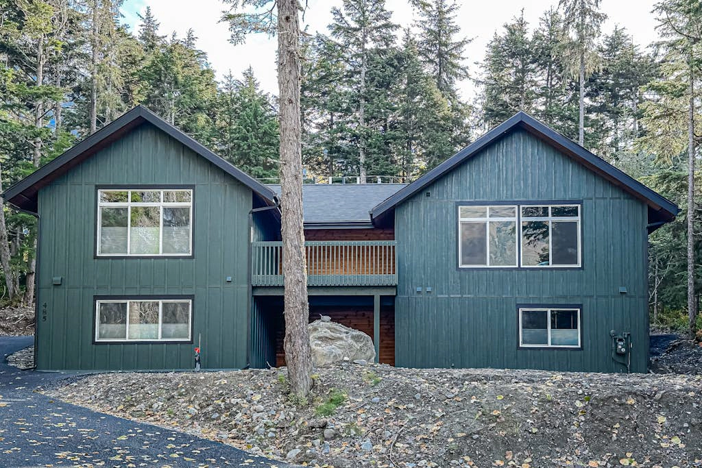 Penguin Ridge Perch + Girdwood Vibes