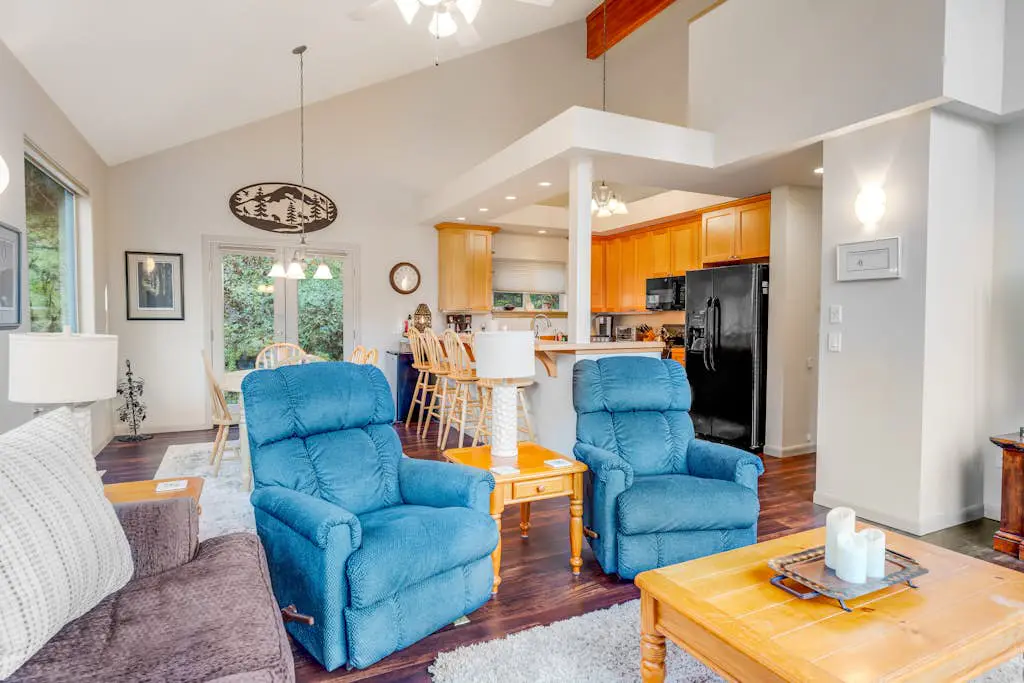 Girdwood Mountain Chateau