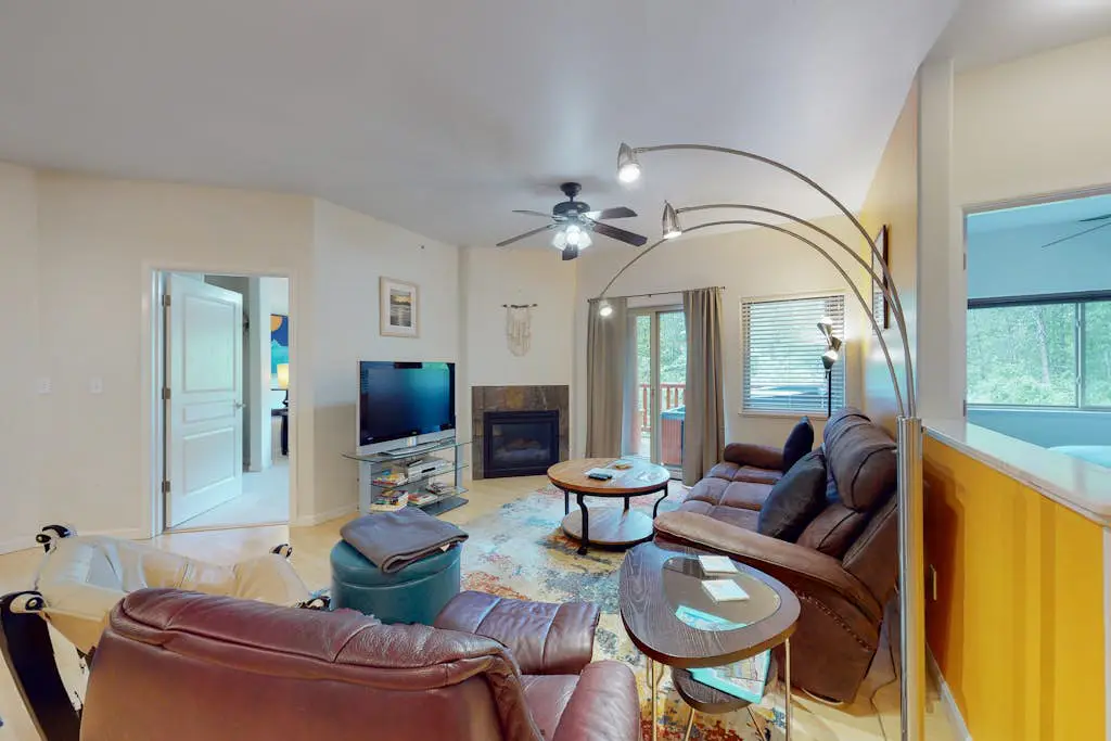Creekside Retreat C203