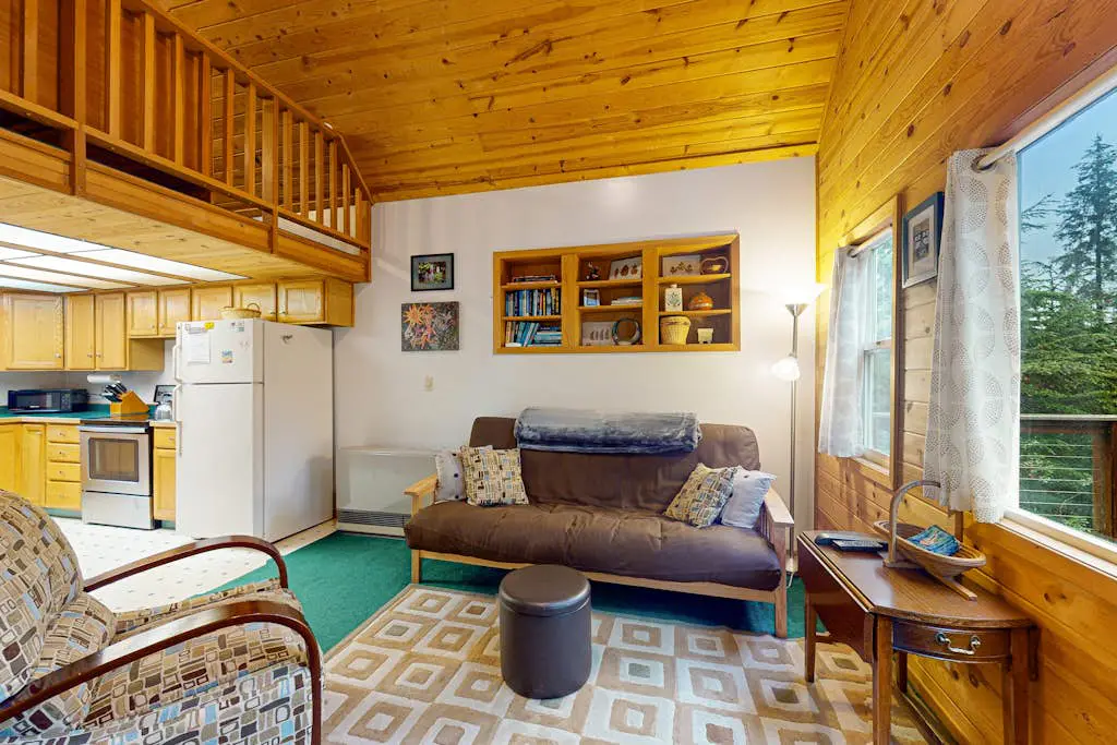 Christina Cabin