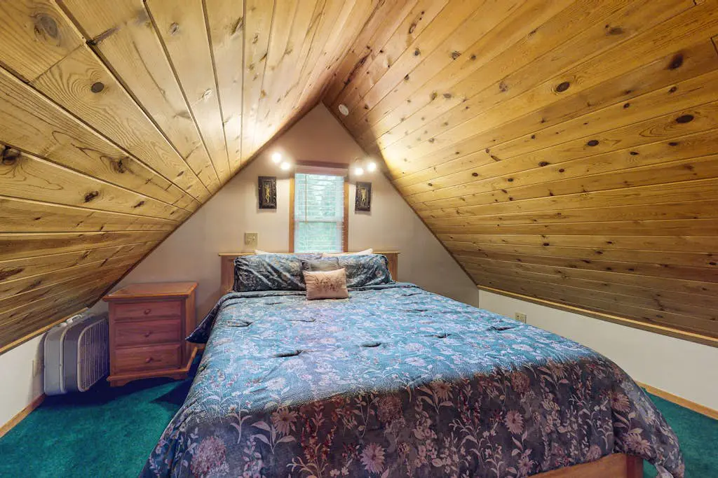 Christina Cabin
