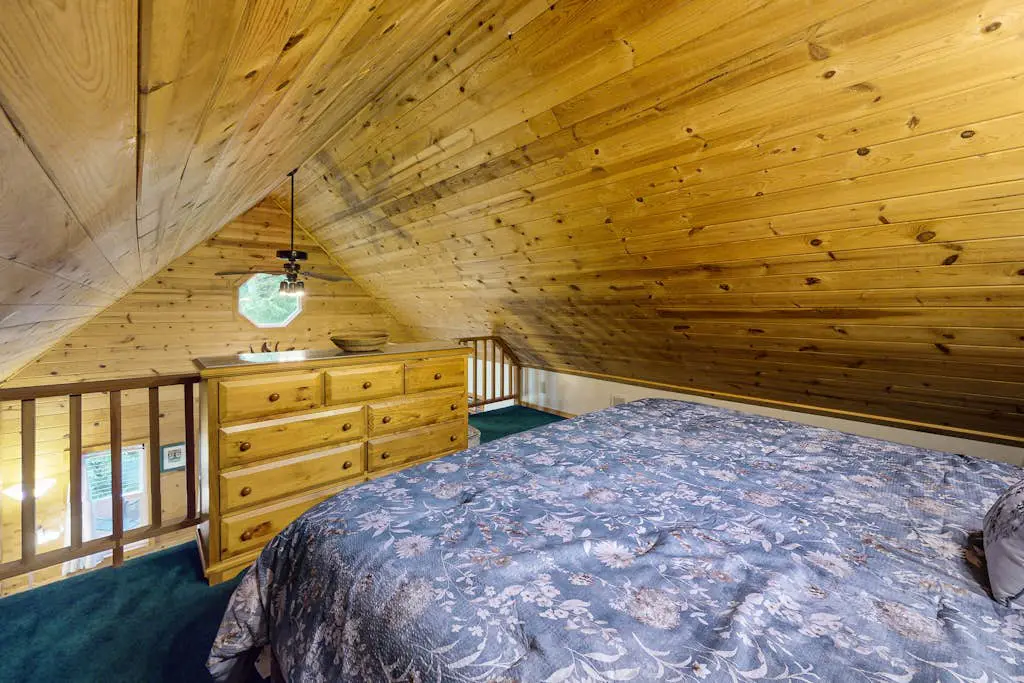 Christina Cabin
