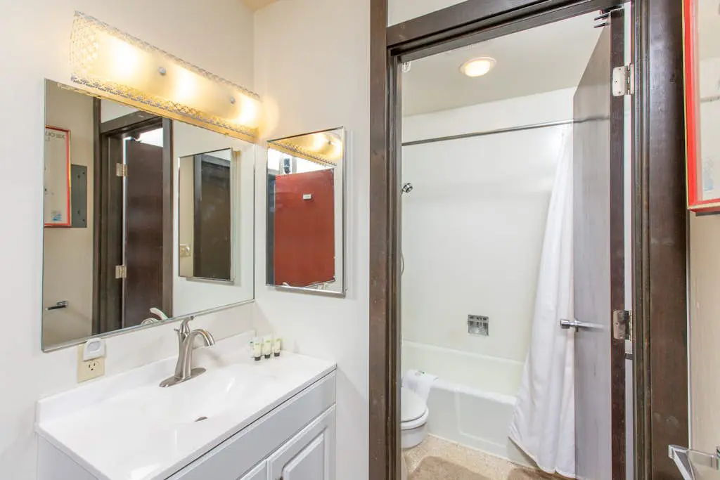 East Condo #208