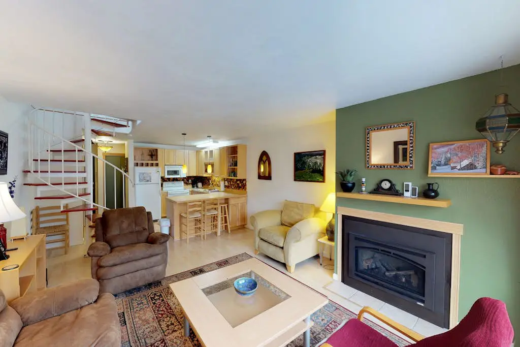Brighton Condo #208