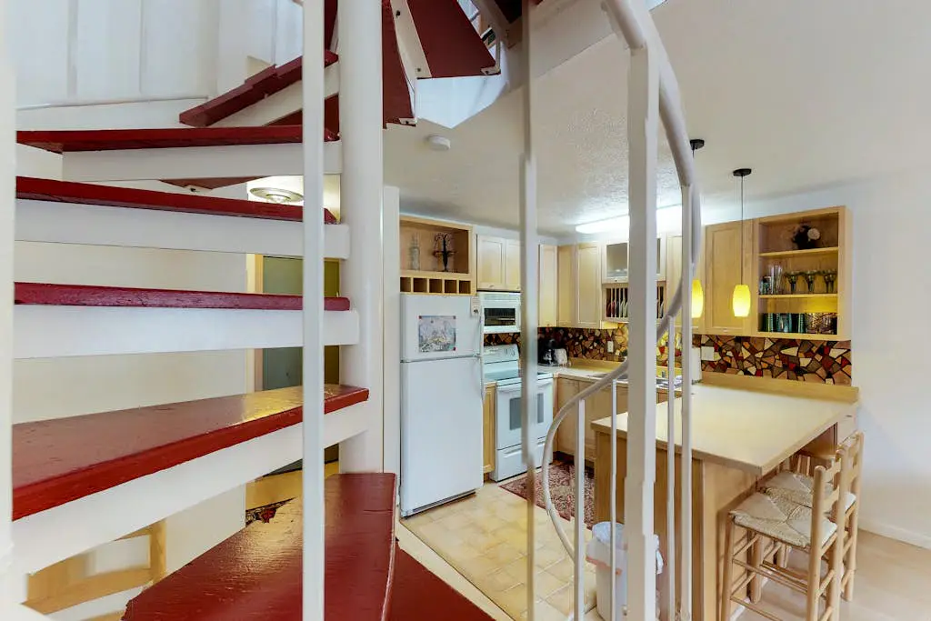 Brighton Condo #208