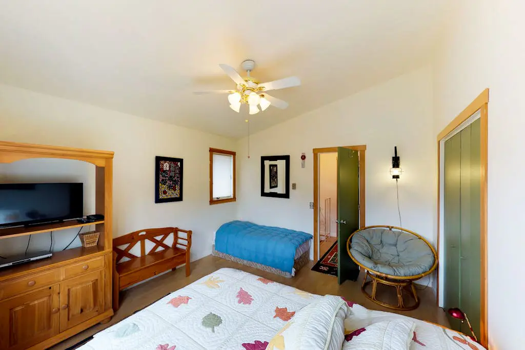 Brighton Condo #208