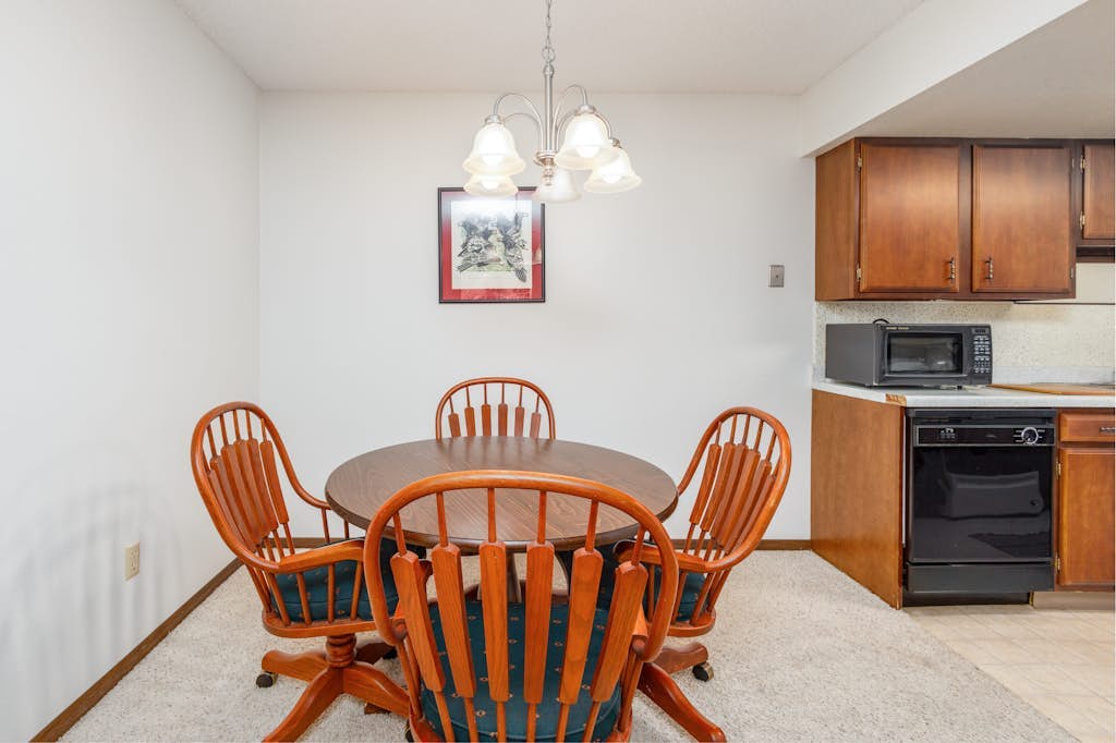 A spacious one-bedroom condo sitting directly in the heart of Girdwood, within easy walking distance of the local mercantile, breweries, and backcountry trailheads. When the powder calls, the Alyeska Resort lifts are just a few minutes up the road or accessible via the local resort transit shuttle. The interior layout features a fully equipped kitchen and a generous living room focused around an authentic, wood-burning fireplace—offering the exact kind of setup that handles a long ski weekend or an extended seasonal stay without strain. Shared building laundry facilities add to the practical utility. Standard Specs: Full kitchen, wood-burning fireplace, flat-screen cable TV/DVD, high-speed WiFi, keypad entry, and shared building laundry. Dedicated parking for one vehicle. Sleeps 4.