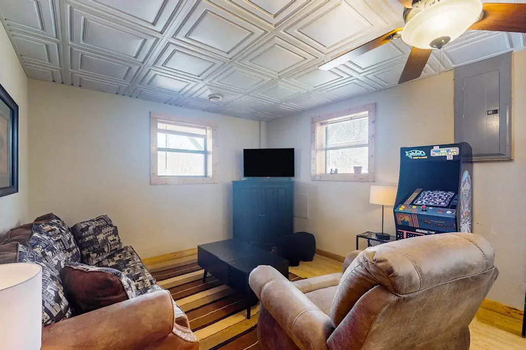Lazy Bear Creek Lodge