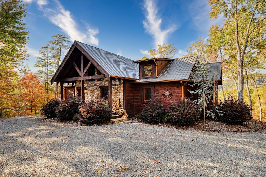 Panoramic mountain cabin with dual decks, hot tub, grill, games, wood fireplace