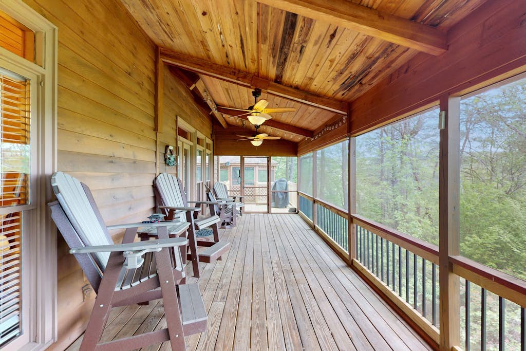 Dog Friendly Riverfront Home with High-Speed WiFi, Central AC, & Fishing Dock