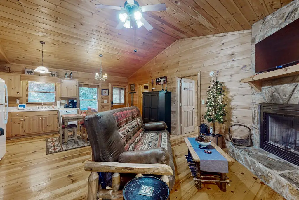 Honey Bear Hideout