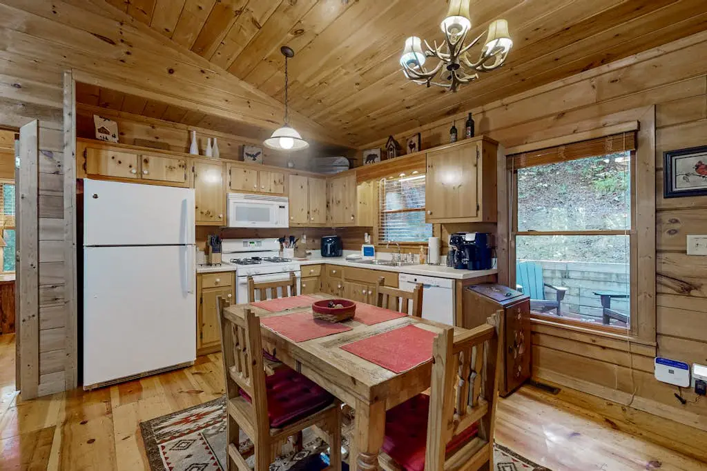Honey Bear Hideout