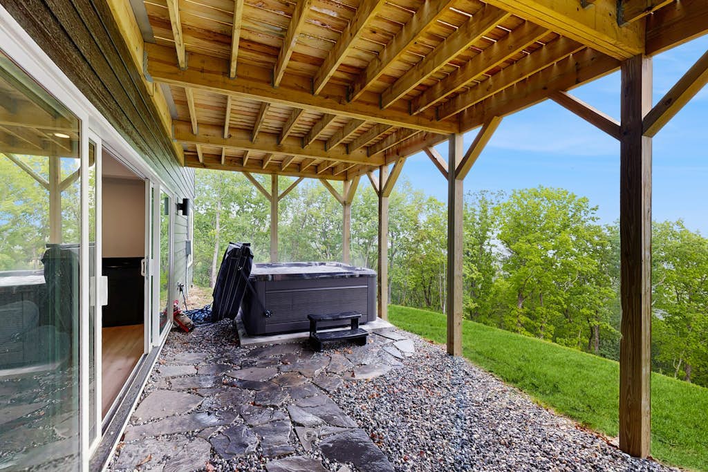 Incredible home w/serene mountain views, balcony, hot tub, & outdoor fire pit