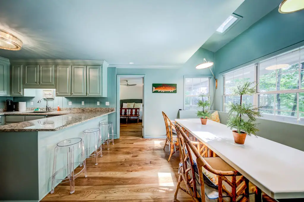 Bungalow Blue