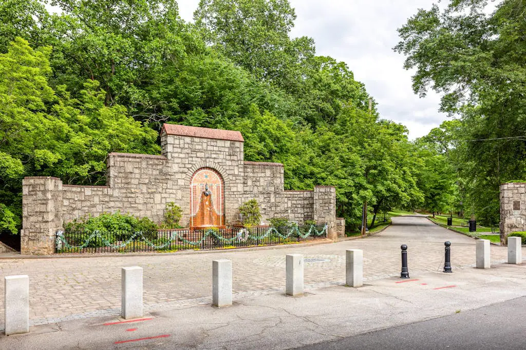 City Splendor in Historic Grant Park