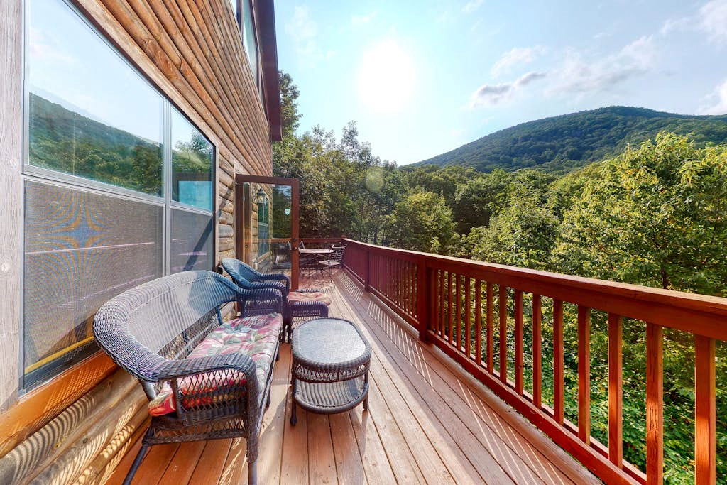 Red Roof Retreat