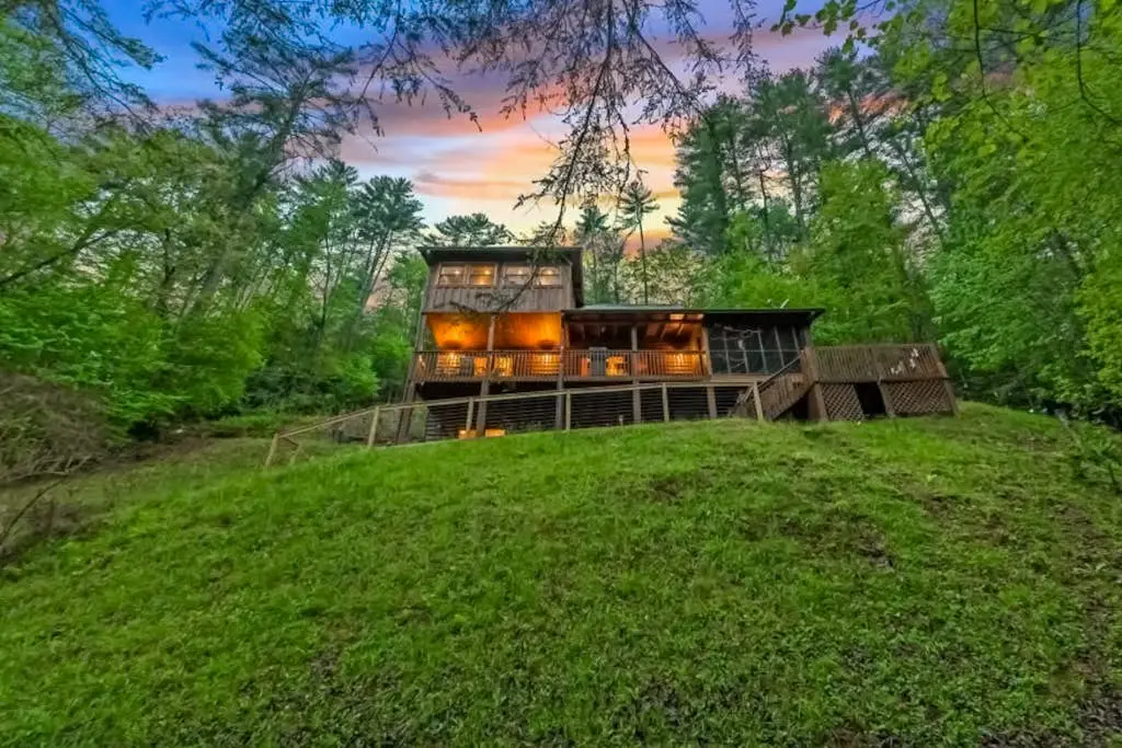 Stanley Creek Cabin