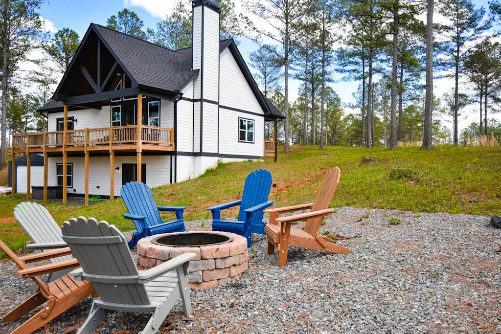 Mountain Peak Lodge - Cabin & Game Room Retreat