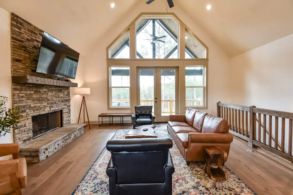 Mountain Peak Lodge - Cabin & Game Room Retreat