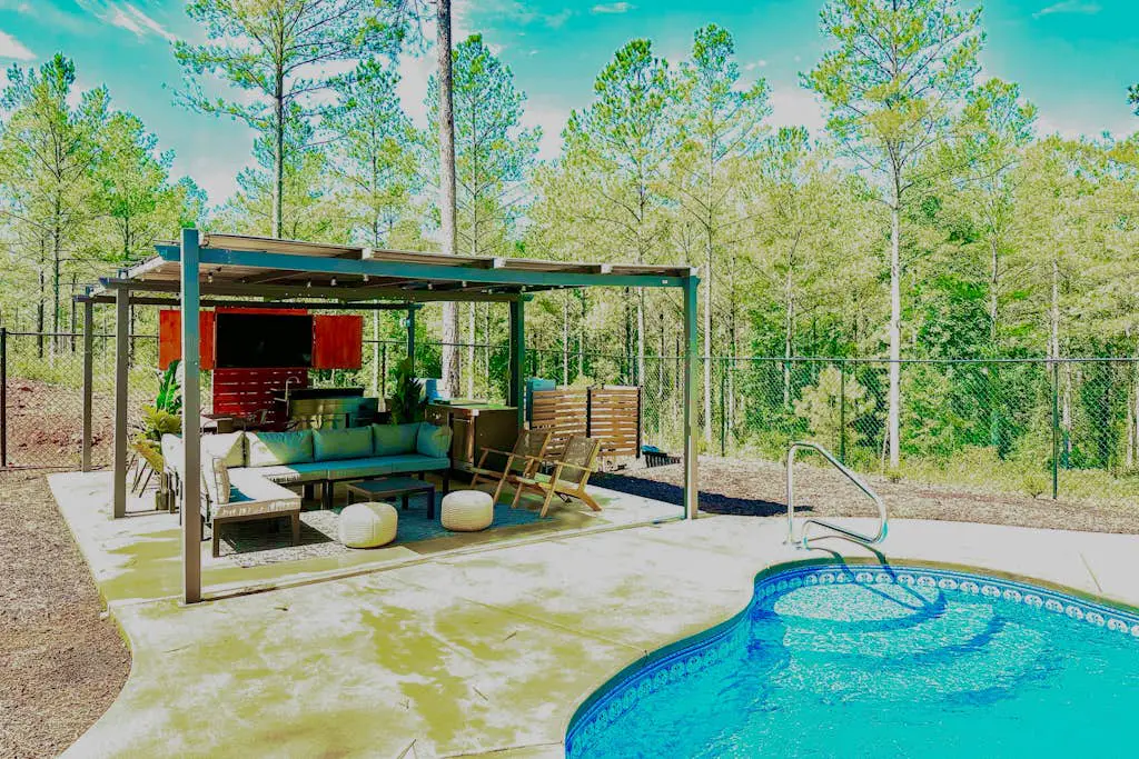 Mountain Peak Lodge - Cabin & Game Room Retreat
