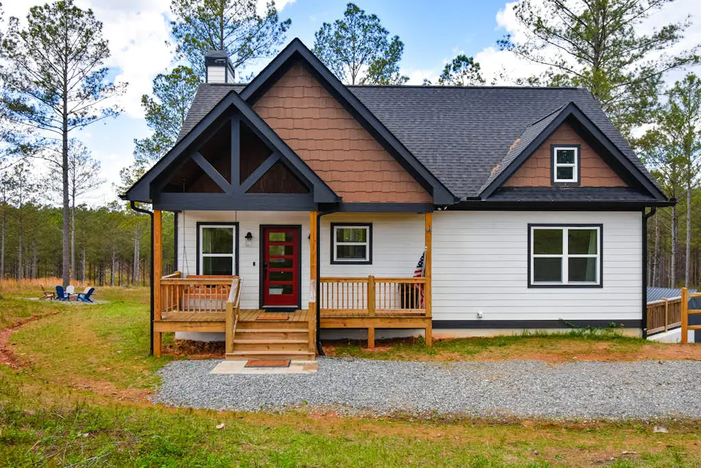 Mountain Peak Lodge - Cabin & Game Room Retreat