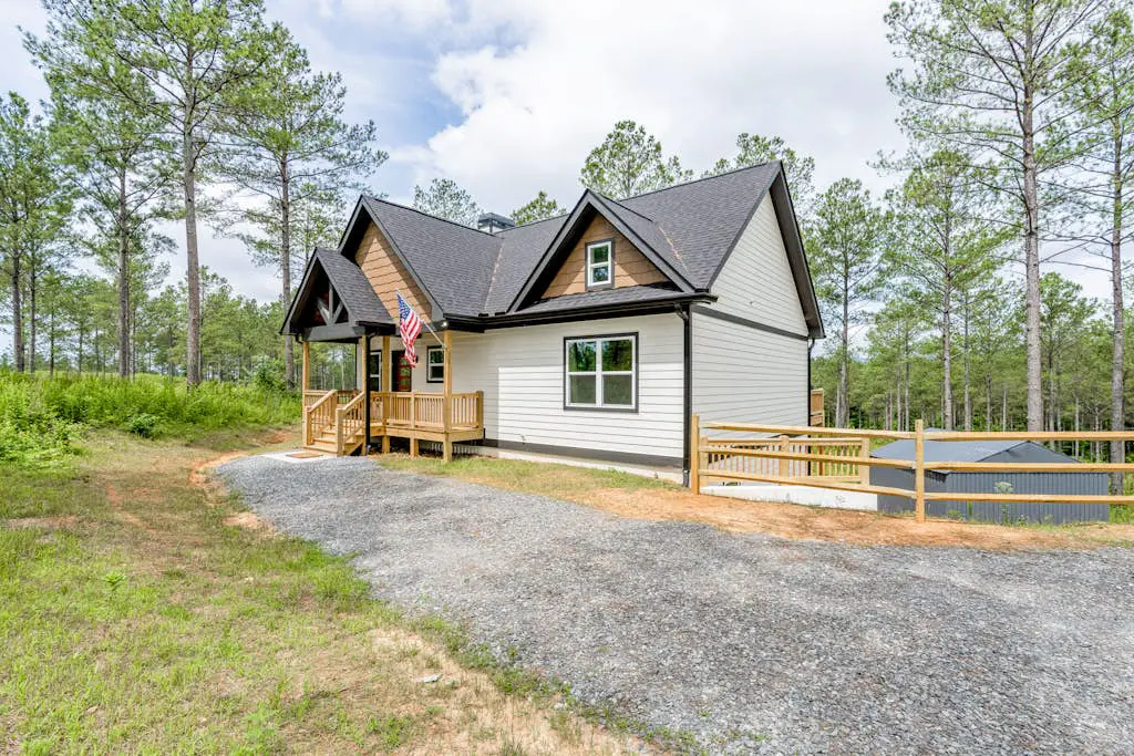 Mountain Peak Lodge - Cabin & Game Room Retreat