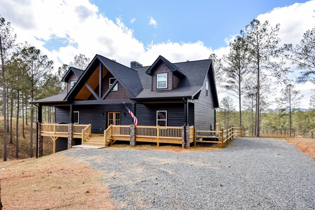Mountain Peak Lodge - Where Games & Views Meet