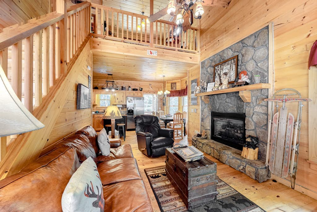 Dog-Friendly Forest Cabin with Hot Tub, Shared Pool, Game Room, Two Decks