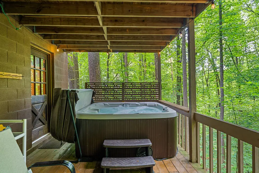 The Treehouse Lodge