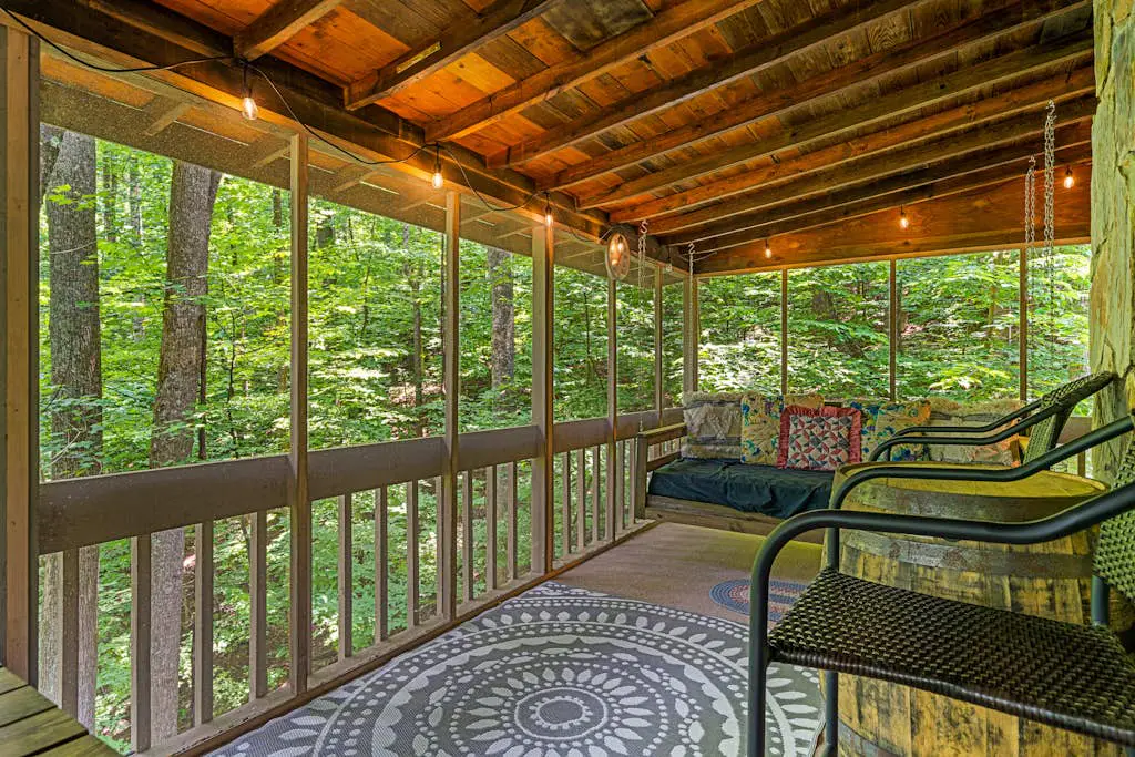 The Treehouse Lodge
