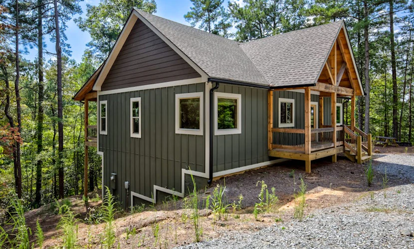 Coosawattee River Resort cabin with fireplaces, Ping-Pong, washer/dryer, & WiFi