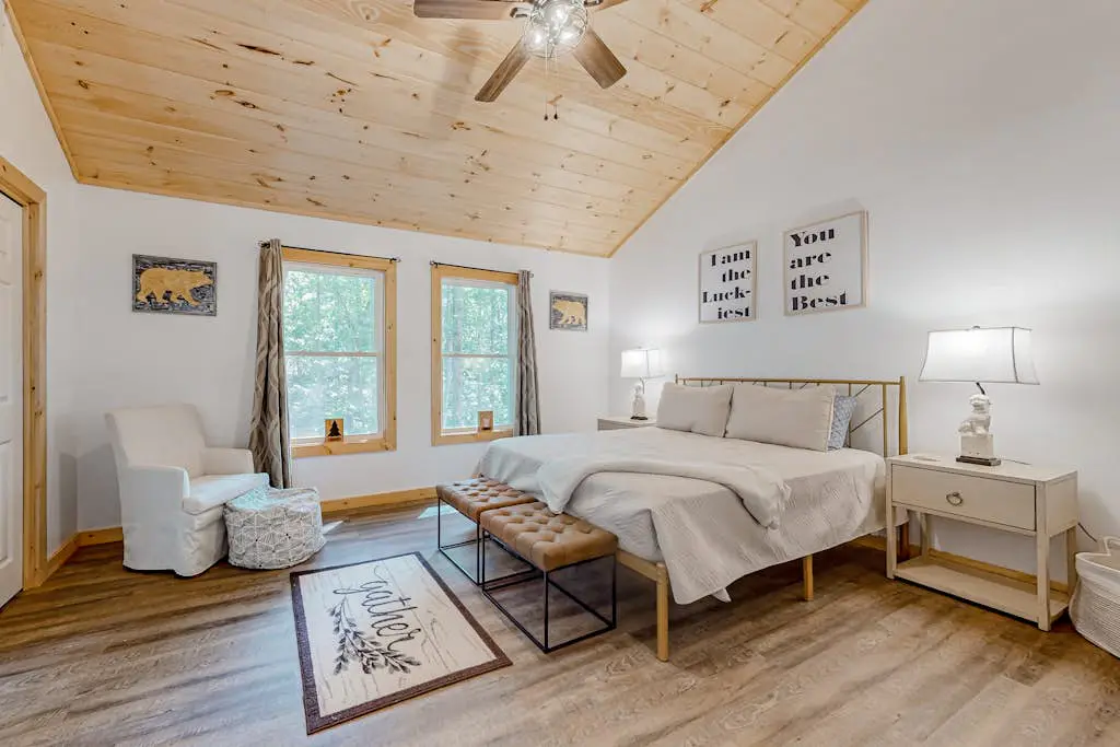 Little Bear Lodge