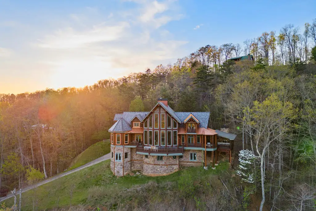 Majestic Lodge