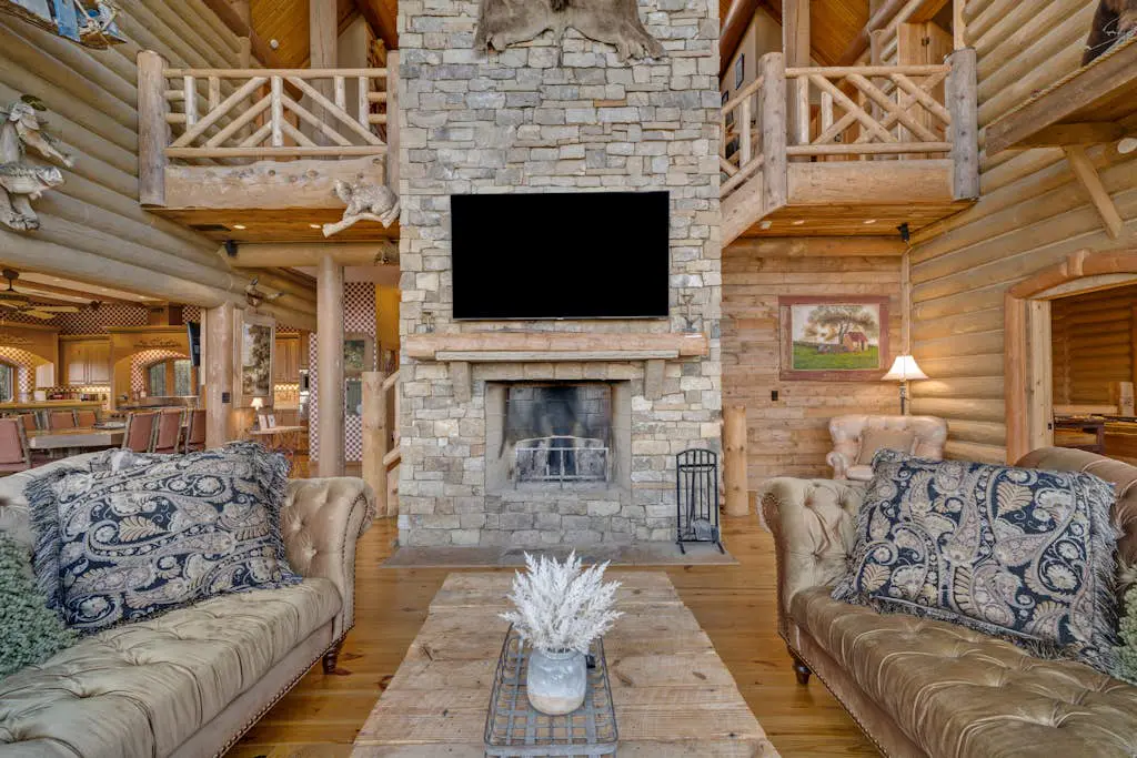 Majestic Lodge