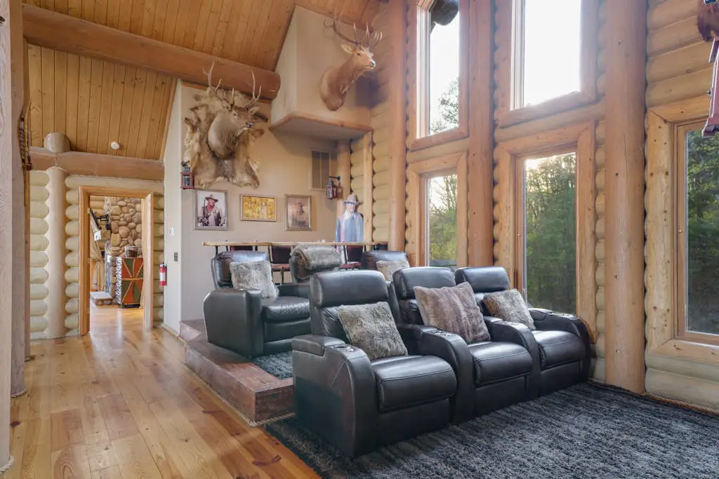 Majestic Lodge