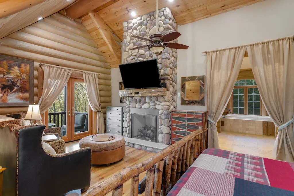 Majestic Lodge