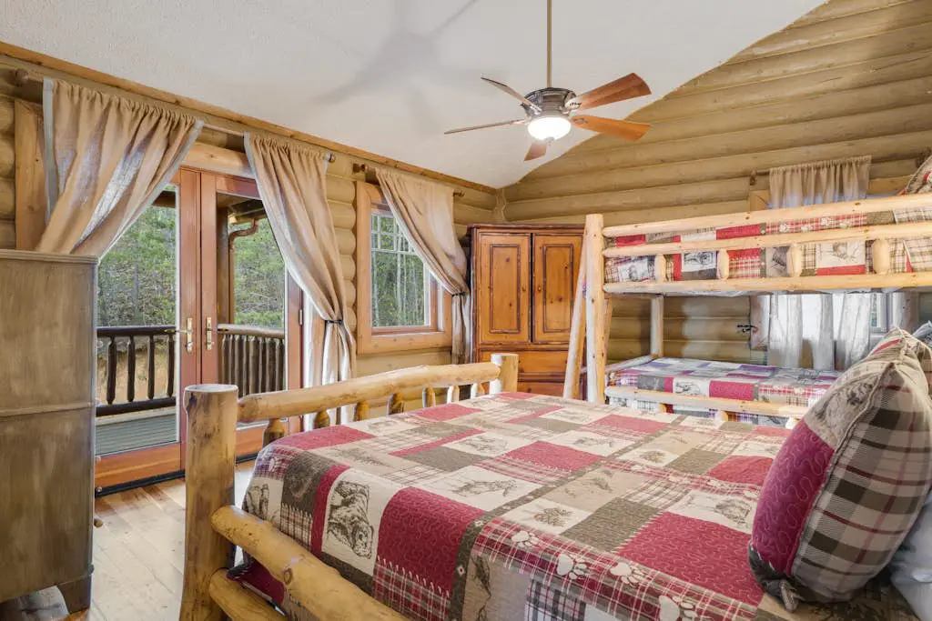 Majestic Lodge