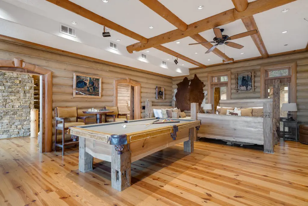 Majestic Lodge