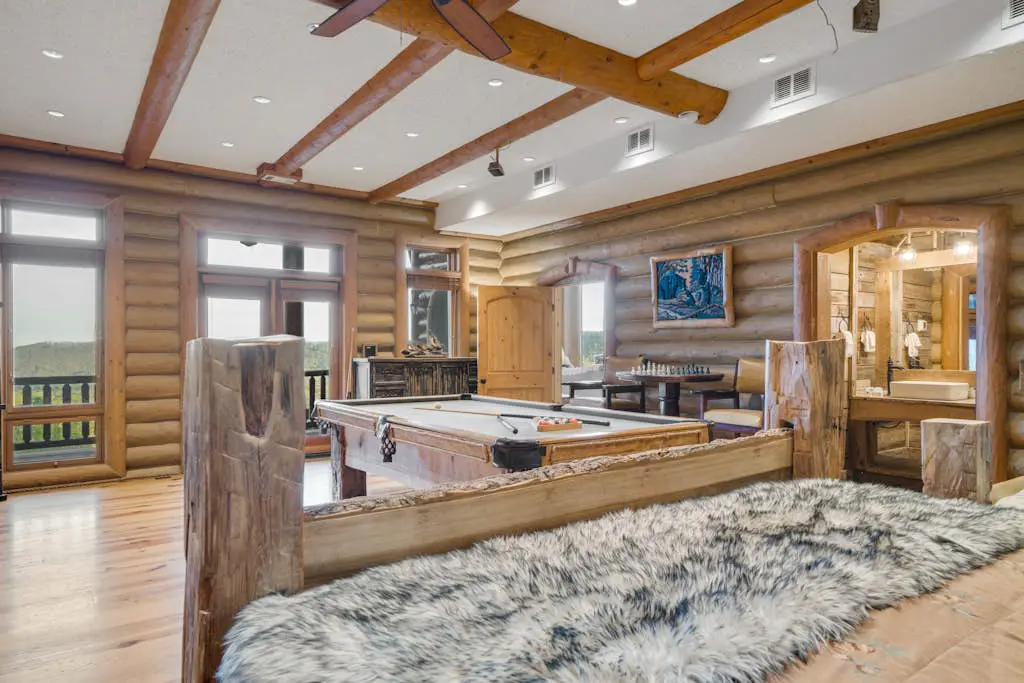 Majestic Lodge