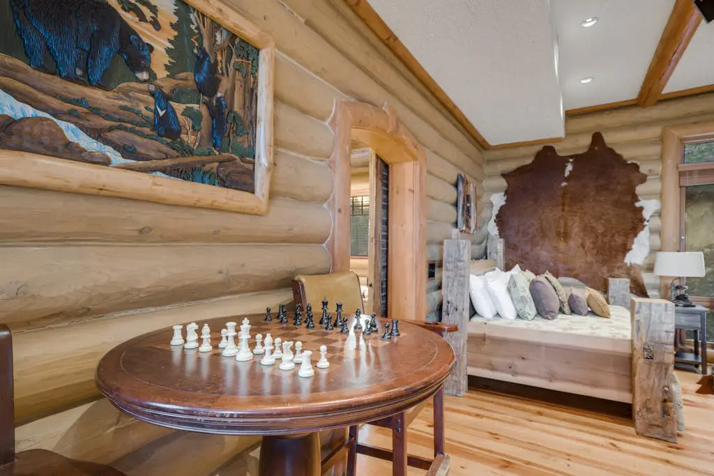 Majestic Lodge