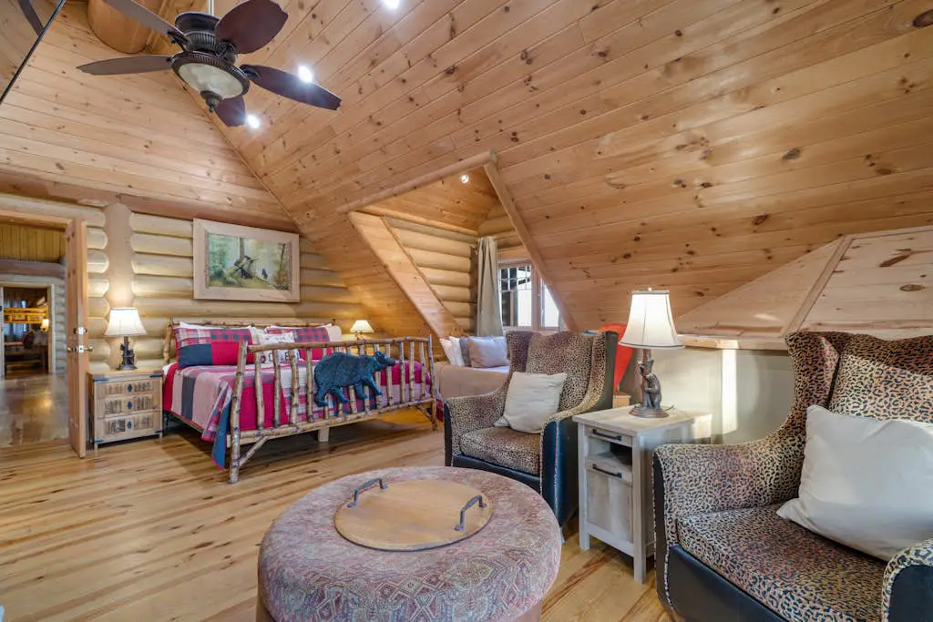Majestic Lodge